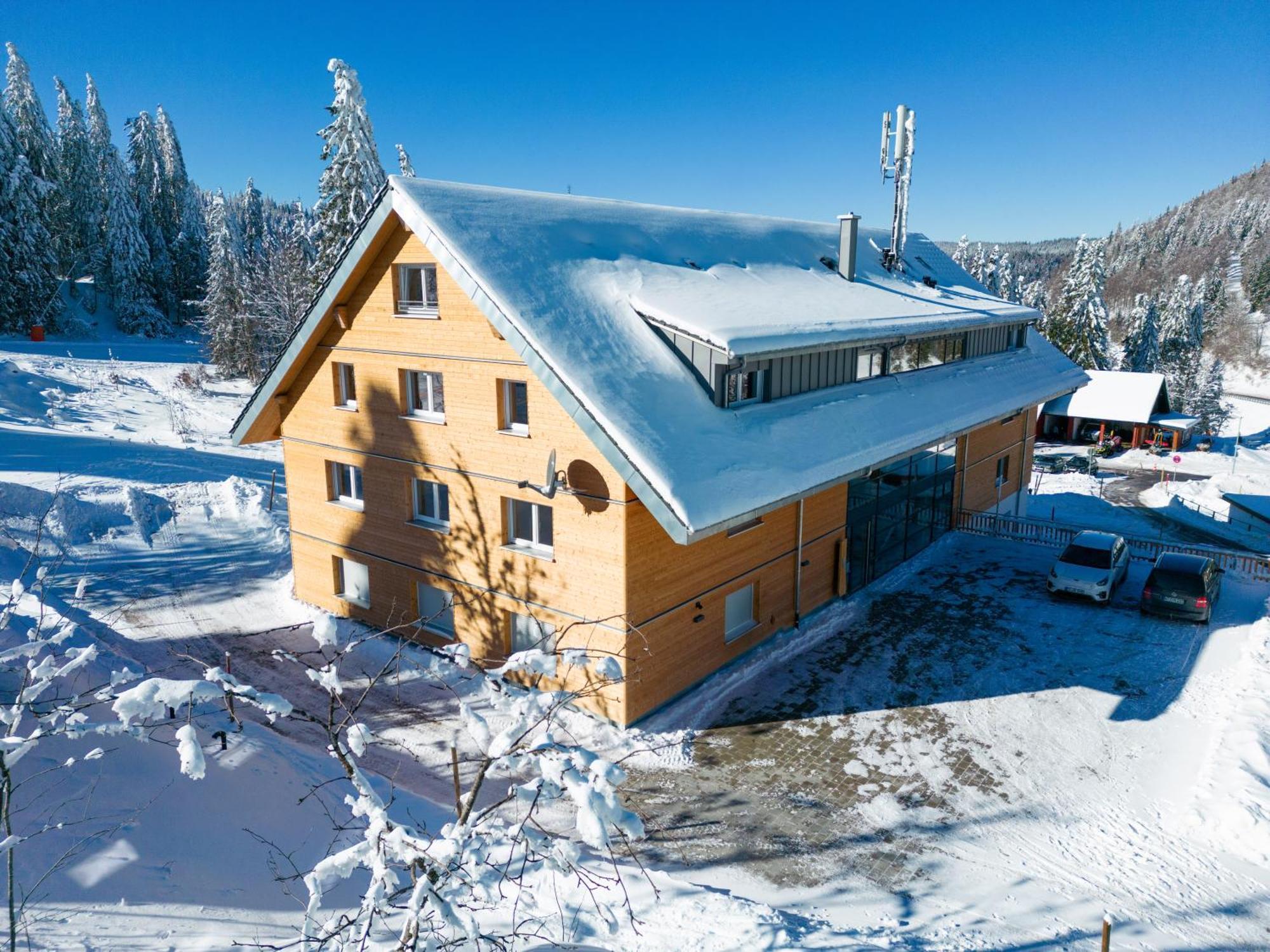 Stube9 Am Feldberg, Direkt An Der Skipiste, Ski In-Ski Out Фелдберг Екстериор снимка